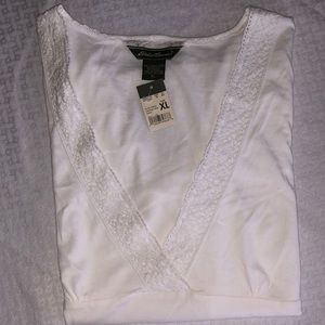 White Eddie Bauer cotton three-quarter V-neck
